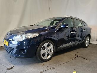 Renault Mégane Megane III Grandtour (KZ) Combi 5-drs 2.0 16V CVT (M4R-F713) [103kW]  =
(05-2009/02-2016) picture 3