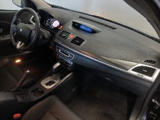 Renault Mégane Megane III Grandtour (KZ) Combi 5-drs 2.0 16V CVT (M4R-F713) [103kW]  =
(05-2009/02-2016) picture 8