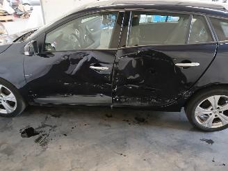 Renault Mégane Megane III Grandtour (KZ) Combi 5-drs 2.0 16V CVT (M4R-F713) [103kW]  =
(05-2009/02-2016) picture 26