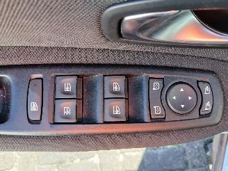 Renault Scenic Grand Scénic III (JZ) MPV 1.4 16V TCe 130 (H4J-700(H4J-A7)) [96kW]  =
(02-2009/12-2016) picture 11