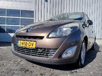 krockskadad bil auto Renault Scenic Grand Scénic III (JZ) MPV 1.4 16V TCe 130 (H4J-700(H4J-A7)) [96kW]  =
(02-2009/12-2016) 2010/7