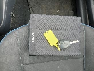 Renault Twingo Twingo II (CN) Hatchback 3-drs 1.2 16V (D4F-764(D4F-E7)) [55kW]  (03-2=
007/09-2014) picture 25