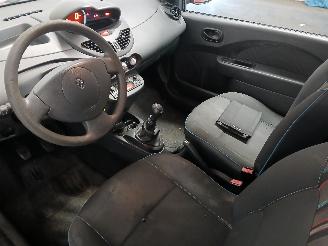 Renault Twingo Twingo II (CN) Hatchback 3-drs 1.2 16V (D4F-764(D4F-E7)) [55kW]  (03-2=
007/09-2014) picture 12