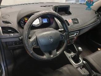 Renault Mégane Megane III Berline (BZ) Hatchback 5-drs 1.5 dCi 90 (K9K-834(K9K-H8)) [=
66kW]  (11-2008/02-2016) picture 12