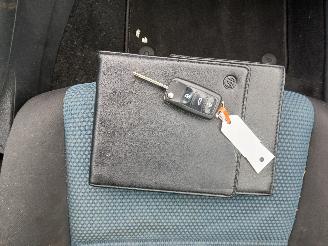 Volkswagen Golf Golf VI (5K1) Hatchback 1.6 TDI 16V (CAYC(Euro 5)) [77kW]  (02-2009/11=
-2012) picture 25