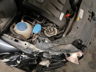 Volkswagen Golf Golf VI (5K1) Hatchback 1.6 TDI 16V (CAYC(Euro 5)) [77kW]  (02-2009/11=
-2012) picture 24