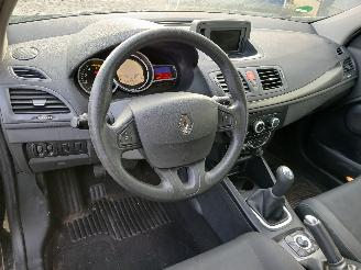 Renault Mégane Megane III Grandtour (KZ) Combi 5-drs 1.5 dCi 90 (K9K-834(K9K-H8)) [66=
kW]  (05-2009/04-2016) picture 12