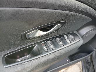 Renault Mégane Megane III Grandtour (KZ) Combi 5-drs 1.5 dCi 90 (K9K-834(K9K-H8)) [66=
kW]  (05-2009/04-2016) picture 11