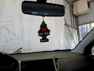 Peugeot 208 208 I (CA/CC/CK/CL) Hatchback 1.2 Vti 12V PureTech 82 (EB2F(HMZ)) [60k=
W]  (03-2012/12-2019) picture 19