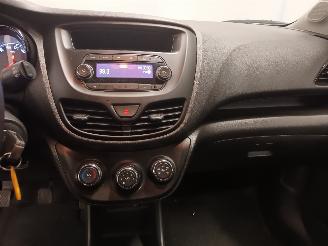 Opel Karl Karl Hatchback 5-drs 1.0 12V (B10XE(Euro 6)) [55kW]  (01-2015/03-2019)= picture 16