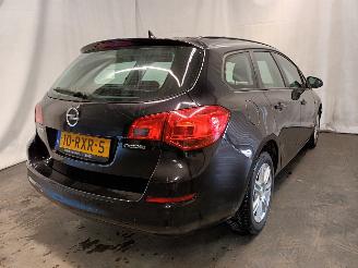 Opel Astra Astra J Sports Tourer (PD8/PE8/PF8) Combi 1.4 16V ecoFLEX (A14XER(Euro=
 5)) [74kW]  (10-2010/10-2015) picture 8