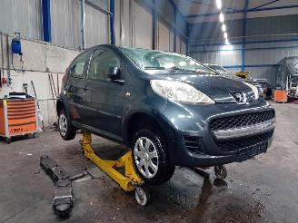 Peugeot 107 107 Hatchback 1.0 12V (384F(1KR)) [50kW]  (06-2005/05-2014) picture 2