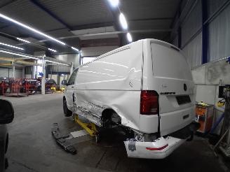 Volkswagen Transporter Transporter T5 Van 2.0 TDI DRF (CAAC(Euro 5)) [103kW]  (09-2009/08-201=
5) picture 4