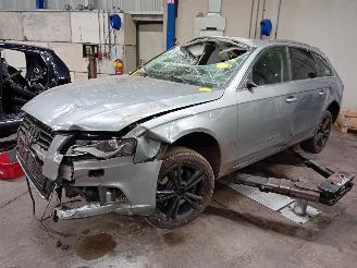 demontáž osobní automobily Audi A4 A4 Avant (B8) Combi 3.0 TDI V6 24V Quattro (CCWA) [176kW]  (04-2008/03=
-2012) 2011