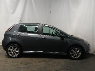 Fiat Punto Punto III (199) Hatchback 0.9 TwinAir (312.A.2000) [63kW]  (03-2012/..=
=2E) picture 7