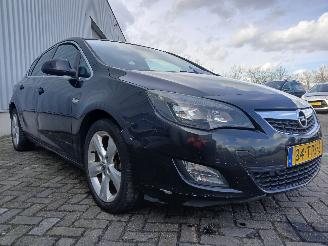Opel Astra Astra J (PC6/PD6/PE6/PF6) Hatchback 5-drs 1.7 CDTi 16V EcoFLEX 130 (A1=
7DTE(Euro 5)) [96kW]  (07-2011/10-2015) picture 5