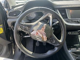 Opel Grandland Grandland (X) SUV 1.2 Turbo 12V (F12XHT(EB2ADTS)) [96kW]  (06-2017/...=
) picture 24