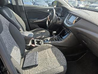 Opel Grandland Grandland (X) SUV 1.2 Turbo 12V (F12XHT(EB2ADTS)) [96kW]  (06-2017/...=
) picture 9