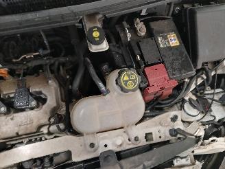 Opel Karl Karl Hatchback 5-drs 1.0 12V (B10XE(Euro 6)) [55kW]  (01-2015/03-2019)= picture 25