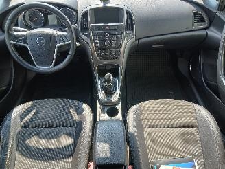 Opel Astra Astra J Sports Tourer (PD8/PE8/PF8) Combi 1.4 16V ecoFLEX (A14XER(Euro=
 5)) [74kW]  (10-2010/10-2015) picture 10