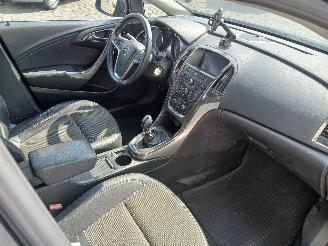 Opel Astra Astra J Sports Tourer (PD8/PE8/PF8) Combi 1.4 16V ecoFLEX (A14XER(Euro=
 5)) [74kW]  (10-2010/10-2015) picture 8