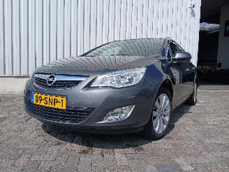 Avarii autoturisme Opel Astra Astra J Sports Tourer (PD8/PE8/PF8) Combi 1.4 16V ecoFLEX (A14XER(Euro=
 5)) [74kW]  (10-2010/10-2015) 2011/10