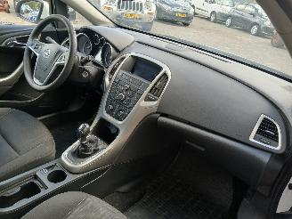 Opel Astra Astra J Sports Tourer (PD8/PE8/PF8) Combi 1.7 CDTi 16V (A17DTR(Euro 5)=
) [81kW]  (10-2010/10-2015) picture 7