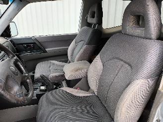 Mitsubishi Pajero Pajero Canvas Top (V6/7) Terreinwagen 3.2 DI-D 16V (4M41) [118kW]  (10=
-2001/12-2006) picture 12