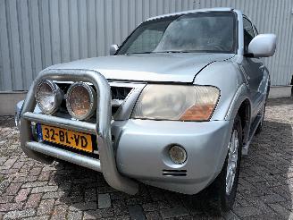 škoda osobní automobily Mitsubishi Pajero Pajero Canvas Top (V6/7) Terreinwagen 3.2 DI-D 16V (4M41) [118kW]  (10=
-2001/12-2006) 2004/3