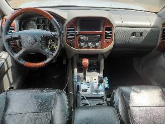 Mitsubishi Pajero Pajero Hardtop (V6/7) Terreinwagen 3.2 DI-D 16V (4M41) [118kW]  (04-20=
00/12-2006) picture 15