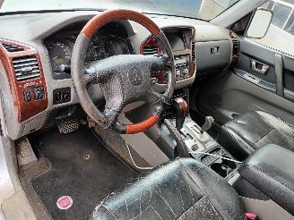 Mitsubishi Pajero Pajero Hardtop (V6/7) Terreinwagen 3.2 DI-D 16V (4M41) [118kW]  (04-20=
00/12-2006) picture 9