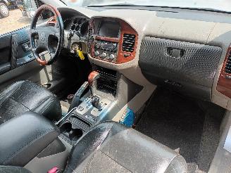 Mitsubishi Pajero Pajero Hardtop (V6/7) Terreinwagen 3.2 DI-D 16V (4M41) [118kW]  (04-20=
00/12-2006) picture 17