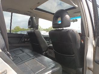 Mitsubishi Pajero Pajero Hardtop (V6/7) Terreinwagen 3.2 DI-D 16V (4M41) [118kW]  (04-20=
00/12-2006) picture 19