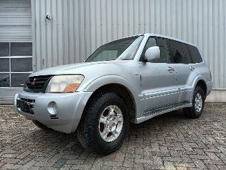 Mitsubishi Pajero Pajero Hardtop (V6/7) Terreinwagen 3.2 DI-D 16V (4M41) [118kW]  (04-20=
00/12-2006) picture 2