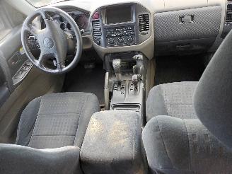 Mitsubishi Pajero Pajero Hardtop (V8/9) Terreinwagen 3.2 DI-D 16V (4M41) [121kW]  (04-20=
00/12-2006) picture 17