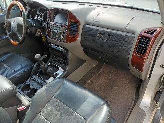 Mitsubishi Pajero Pajero Canvas Top (V6/7) Terreinwagen 3.2 DI-D 16V (4M41) [118kW]  (10=
-2001/12-2006) picture 17