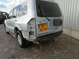 Mitsubishi Pajero Pajero Canvas Top (V6/7) Terreinwagen 3.2 DI-D 16V (4M41) [118kW]  (10=
-2001/12-2006) picture 4