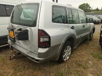 Mitsubishi Pajero Pajero Hardtop (V6/7) Terreinwagen 3.2 DI-D 16V (4M41) [118kW]  (04-20=
00/12-2006) picture 4