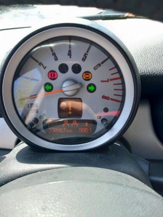 Mini Mini Mini (R56) Hatchback 1.6 16V Cooper (N12-B16A) [88kW]  (10-2006/02-201=
2) picture 2