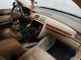 Mercedes R-klasse R (W251) MPV 3.0 320 CDI 24V 4-Matic (OM642.950) [165kW]  (01-2006/07-=
2010) picture 8