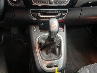 Renault Scenic Scénic III (JZ) MPV 1.5 dCi 110 (K9K-837(K9K-N8)) [81kW]  (04-2009/0=
9-2016) picture 18