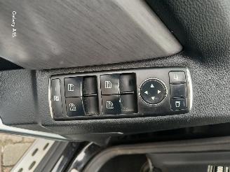 Mercedes Glk-klasse GLK (204.7/9) SUV 3.0 280 V6 24V 4-Matic (M272.948) [170kW]  (06-2008/=
06-2009) picture 12