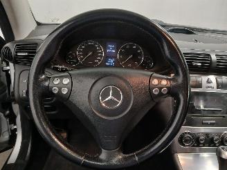 Mercedes C-klasse C Sportcoupé (C203) Hatchback 1.8 C-180K 16V (M271.946) [105kW]  (05=
-2002/05-2008) picture 10