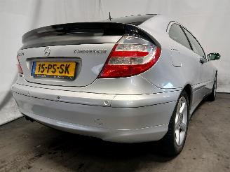 Mercedes C-klasse C Sportcoupé (C203) Hatchback 1.8 C-180K 16V (M271.946) [105kW]  (05=
-2002/05-2008) picture 4