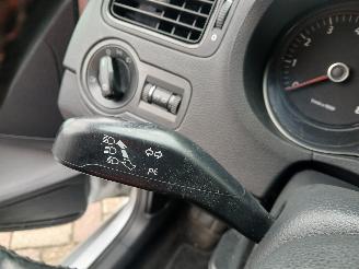 Volkswagen Polo Polo V (6R) Hatchback 1.2 12V (CGPB(Euro 5)) [44kW]  (06-2009/05-2014)= picture 14