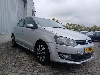 Volkswagen Polo Polo V (6R) Hatchback 1.2 12V (CGPB(Euro 5)) [44kW]  (06-2009/05-2014)= picture 6