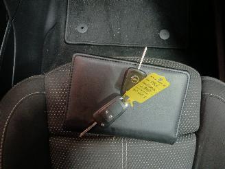 Opel Astra Astra J Sports Tourer (PD8/PE8/PF8) Combi 1.4 Turbo 16V (A14NET(Euro 5=
)) [103kW]  (10-2010/10-2015) picture 21