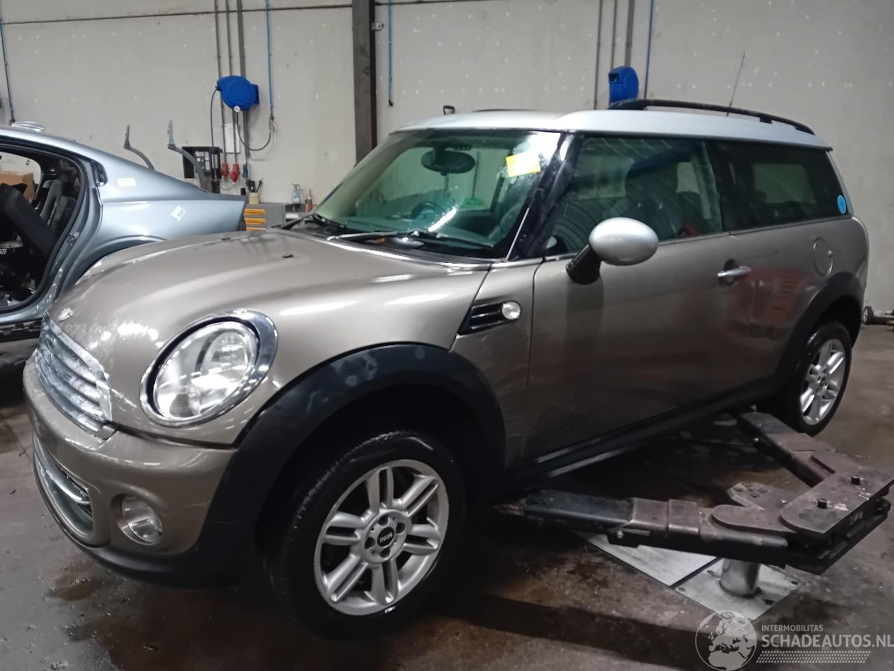 Mini Mini Clubman (R55) Combi 1.6 16V Cooper (N16-B16A) [90kW]  (03-2010/06-2014=
)