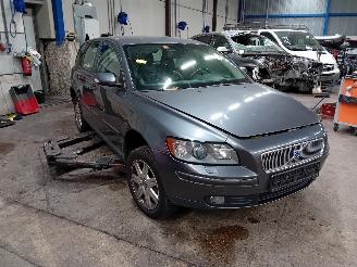 Volvo V-50 V50 (MW) Combi 2.5 T5 20V (B5254T3) [162kW]  (04-2004/12-2007) picture 2