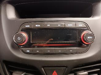 Opel Karl Karl Hatchback 5-drs 1.0 12V (B10XE(Euro 6)) [55kW]  (01-2015/03-2019)= picture 16